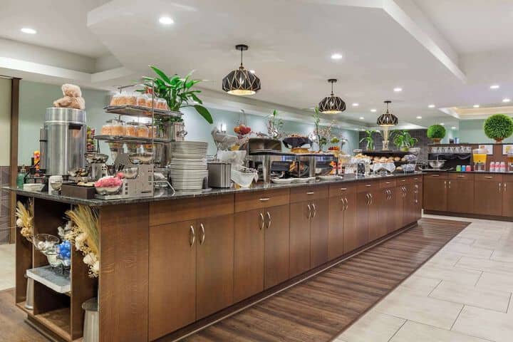 Breakfast buffet