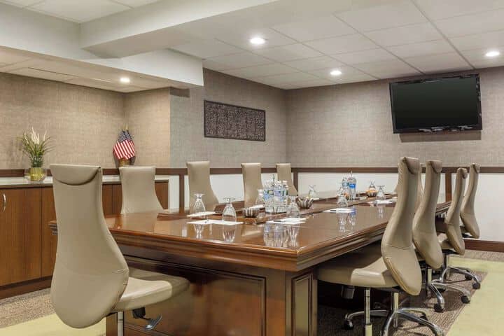 Meeting facility