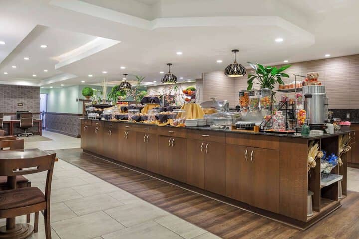 Breakfast buffet